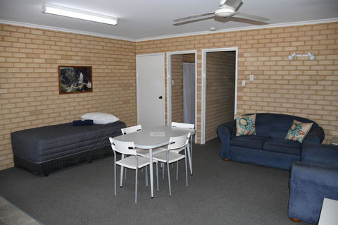 Kalbarri Seafront Villas - Accommodation Kalgoorlie 15
