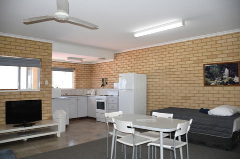 Kalbarri Seafront Villas - Accommodation Kalgoorlie 16