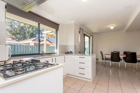 Country Comfort Perth - Accommodation Kalgoorlie 12