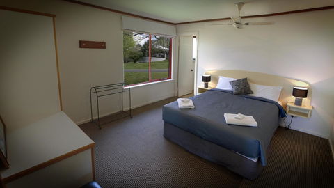 Karri Mia Chalets And Studios - Accommodation Kalgoorlie 20