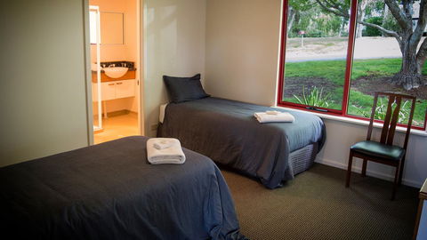 Karri Mia Chalets And Studios - Accommodation Kalgoorlie 16