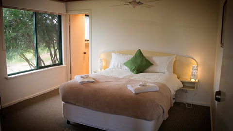 Karri Mia Chalets And Studios - Accommodation Kalgoorlie 11