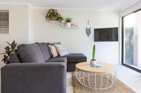 Number 72 Kalbarri Riverview Apartments - Accommodation Kalgoorlie 1