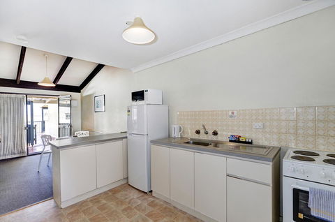 West Beach Lagoon 123 - Location & Views!!! - Accommodation Kalgoorlie 10