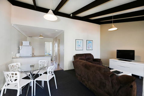 West Beach Lagoon 123 - Location & Views!!! - Accommodation Kalgoorlie 8