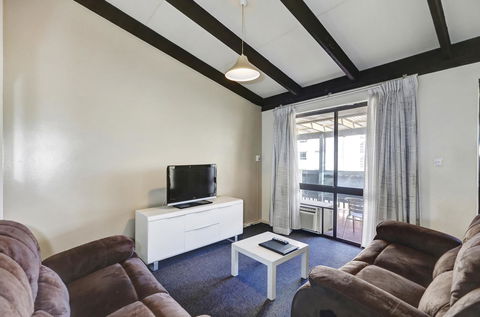West Beach Lagoon 123 - Location & Views!!! - Accommodation Kalgoorlie 6