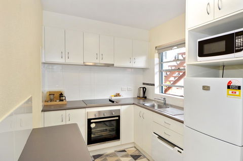 Dolphin Lodge Albany - Self Contained Apartments At Middleton Beach - Accommodation Kalgoorlie 12