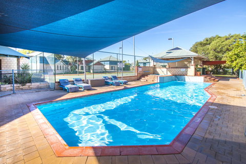 Amalfi Resort - Accommodation Kalgoorlie 0