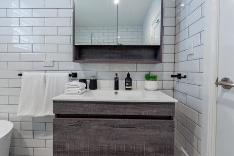 Heritage Townhouse Near Harbour Bridge - Accommodation Kalgoorlie 15