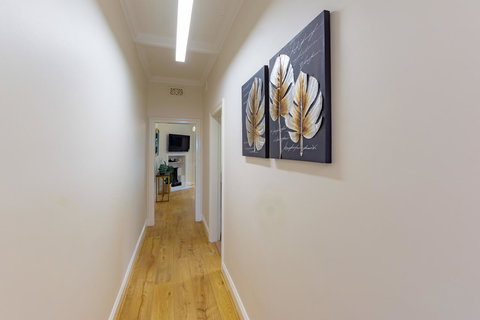 Heritage Townhouse Near Harbour Bridge - Accommodation Kalgoorlie 12