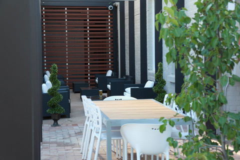 Crossroads Hotel - Accommodation Kalgoorlie 28