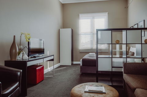 Crossroads Hotel - Accommodation Kalgoorlie 14