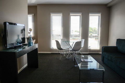 Crossroads Hotel - Accommodation Kalgoorlie 16