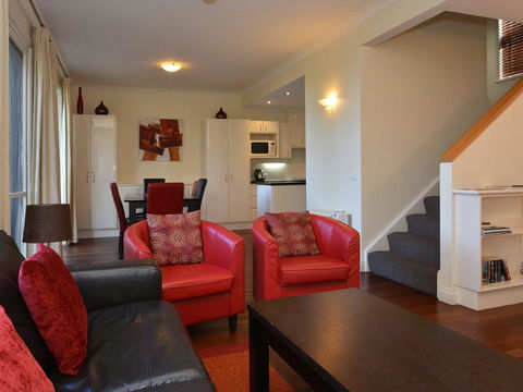 Villa Executive 2br Cypress DS Located Within Cypress Lakes Resort - Accommodation Kalgoorlie 1