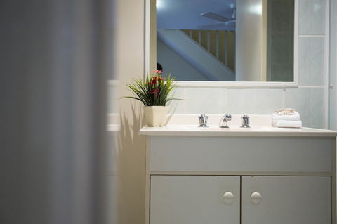 Byron Central Apartments - Accommodation Kalgoorlie 2