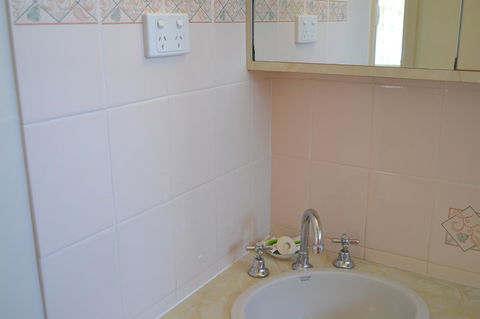 Sundial Holiday Units - Accommodation Kalgoorlie 43
