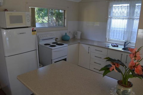 Sundial Holiday Units - Accommodation Kalgoorlie 4