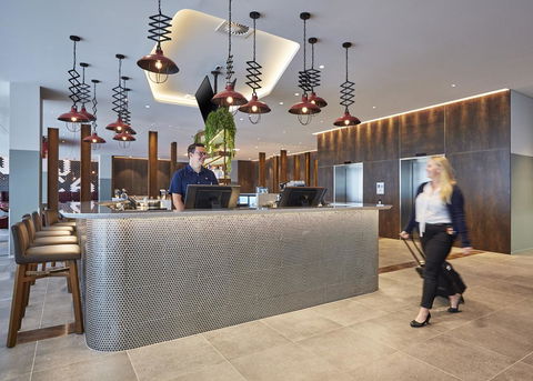 Holiday Inn Express Sydney Airport, An IHG Hotel - Accommodation Kalgoorlie 2