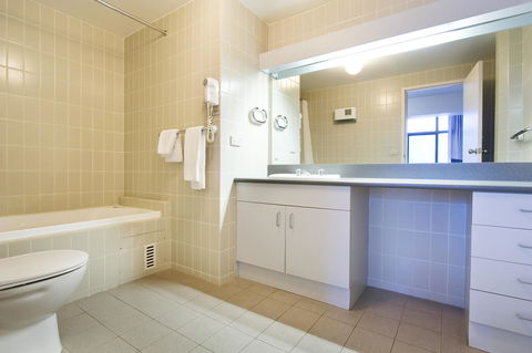 Lantern 1 Bedroom Balcony With Panoramic View - Accommodation Kalgoorlie 12