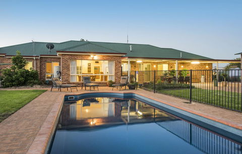 Colonial Court Villas - Accommodation Kalgoorlie 2