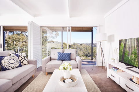 Bright And Spacious Family Home With Leafy Deck - Accommodation Kalgoorlie 14