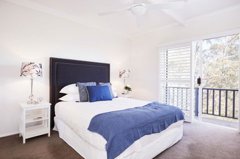 Bright And Spacious Family Home With Leafy Deck - Accommodation Kalgoorlie 1