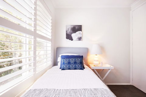 Bright And Spacious Family Home With Leafy Deck - Accommodation Kalgoorlie 25