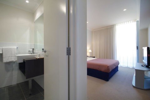 Macquarie Waters Boutique Apartment Hotel - Accommodation Kalgoorlie 22