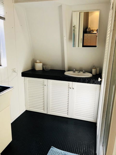 Little Blue Beach House - Accommodation Kalgoorlie 13