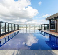 Japanese Style waterfront apt wt rooftop pool - Accommodation Kalgoorlie