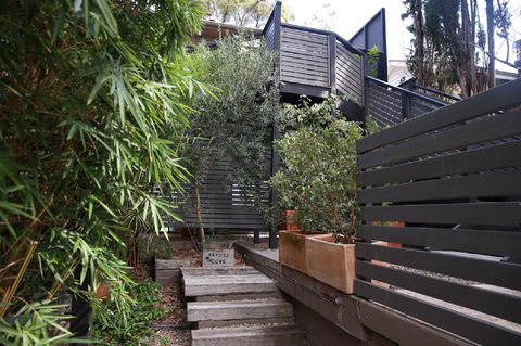 Refuge Cove On Pittwater - Accommodation Kalgoorlie 2