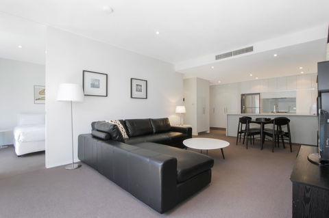 Lakefront 116 Kingston ACT - Accommodation Kalgoorlie 16