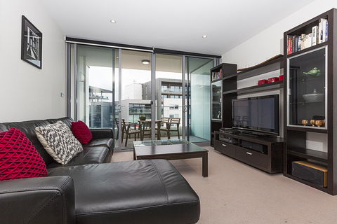 Lakefront 116 Kingston ACT - Accommodation Kalgoorlie 14