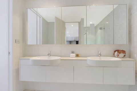 Lakefront 116 Kingston ACT - Accommodation Kalgoorlie 19