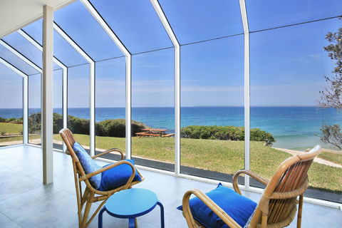 Neptune I Absolute Beachfront I Stunning Views - Accommodation Kalgoorlie 1