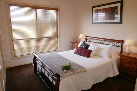 Nightingale Villas - Accommodation Kalgoorlie 3