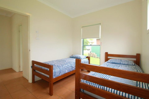 Anglesea, 17 Hodgson Street - Accommodation Kalgoorlie 8