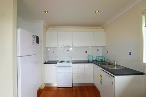 Anglesea, 17 Hodgson Street - Accommodation Kalgoorlie 3