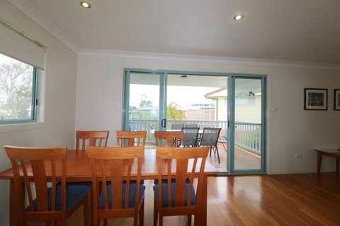 Anglesea, 17 Hodgson Street - Accommodation Kalgoorlie 4