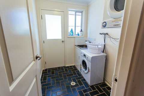 Sunbaker Pet Friendly Awards Finalist 4 Mins Walk To Culburra Beach - Accommodation Kalgoorlie 27