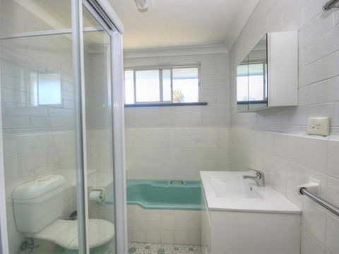 45 Wharf Street - Whole House - Accommodation Kalgoorlie 6
