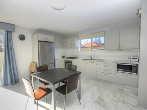 45 Wharf Street - Whole House - Accommodation Kalgoorlie 3