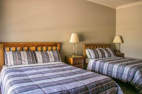 Ironstone Estate Lovedale - Accommodation Kalgoorlie 11