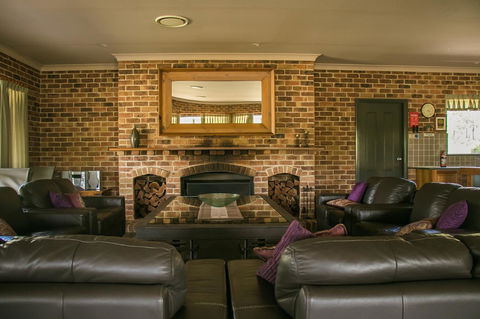 Ironstone Estate Lovedale - Accommodation Kalgoorlie 25