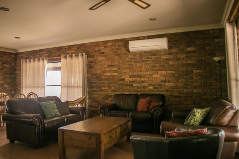 Ironstone Estate Lovedale - Accommodation Kalgoorlie 16