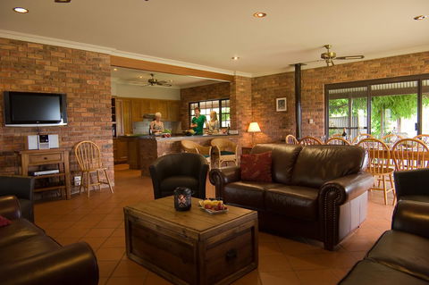 Ironstone Estate Lovedale - Accommodation Kalgoorlie 30