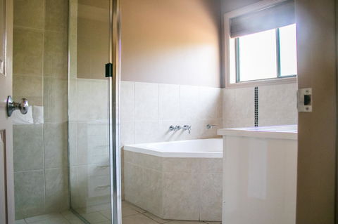 Ironstone Estate Lovedale - Accommodation Kalgoorlie 6