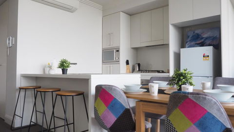 Skygarden Olympic Park View 2 Bedroom Apartment - Accommodation Kalgoorlie 41