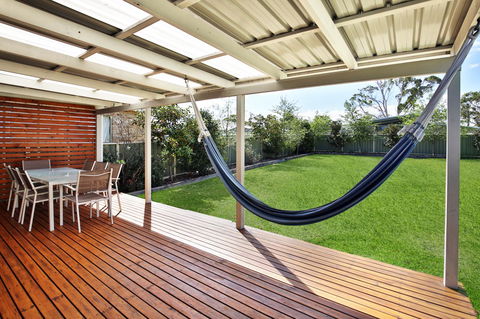 Hayes Beach House I Award Winner I 4 Mins To Beach - Accommodation Kalgoorlie 6