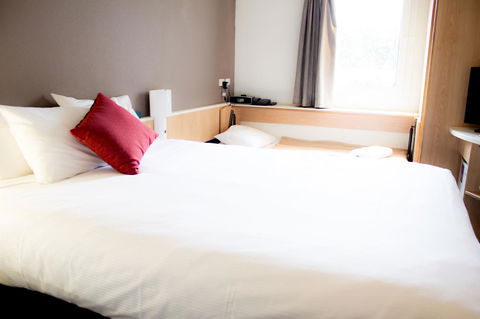Ibis Newcastle - Accommodation Kalgoorlie 2